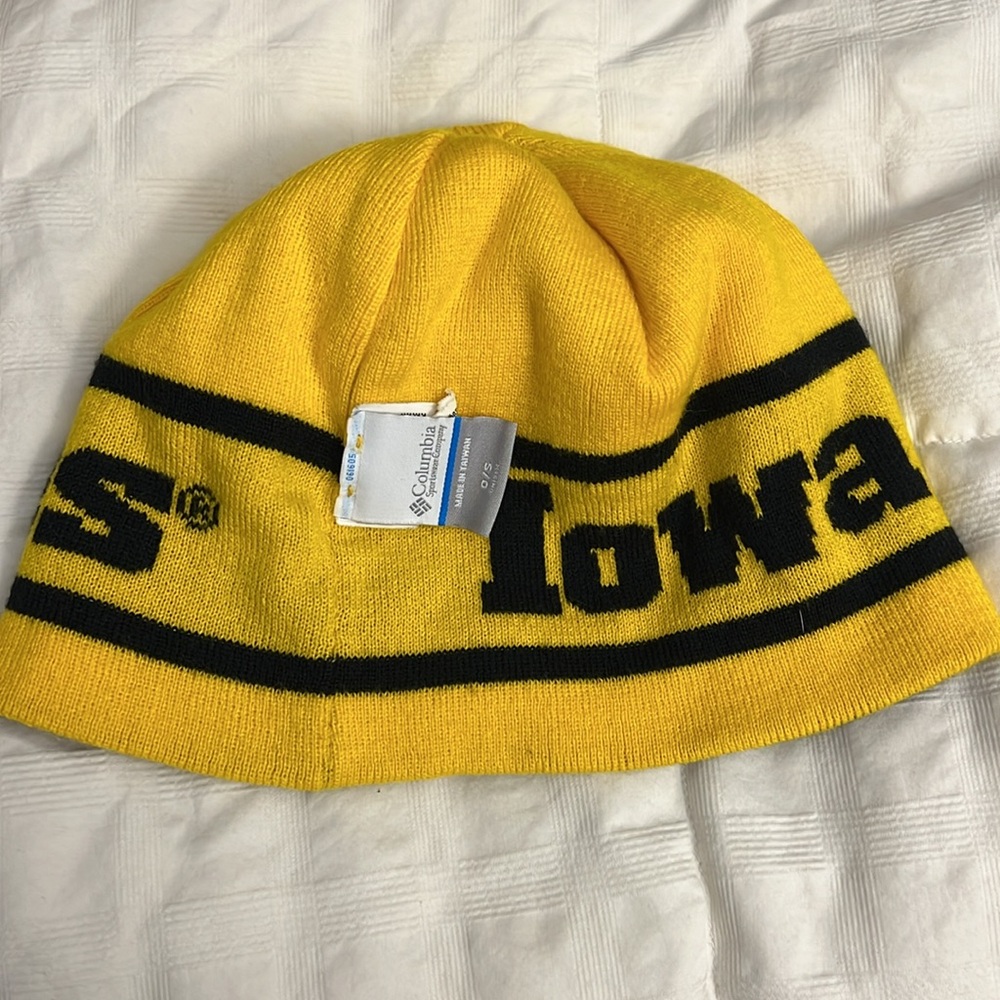 Reversible Hawkeyes Beanie O/S - Picture 4 of 4
